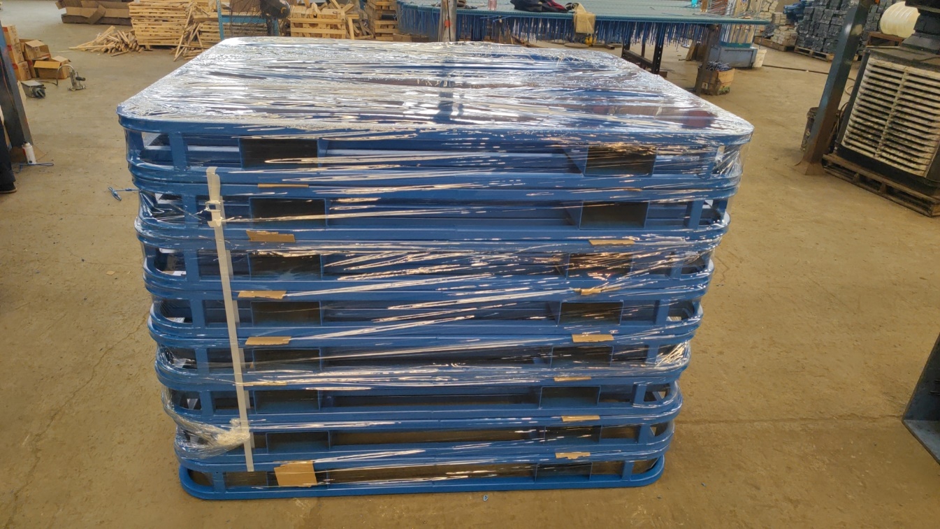 Derack storage units packaged and ready for transport.
