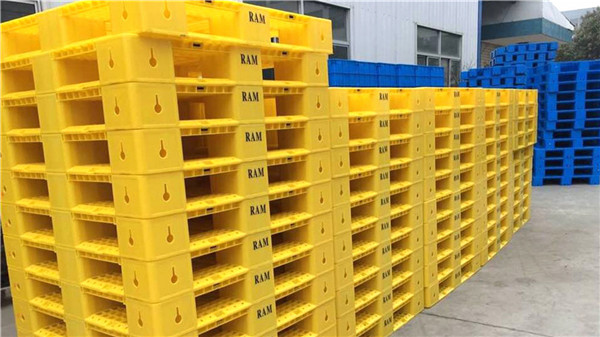 heavy duty metal pallet