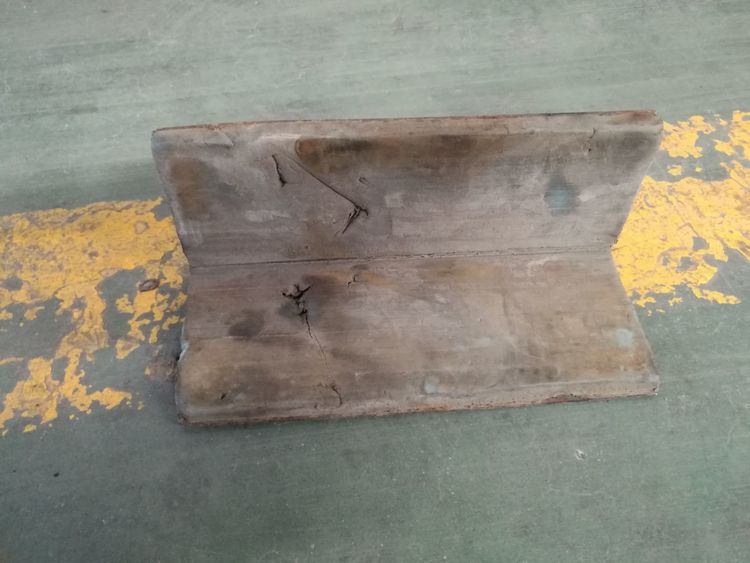 Button plate with foam pad inside