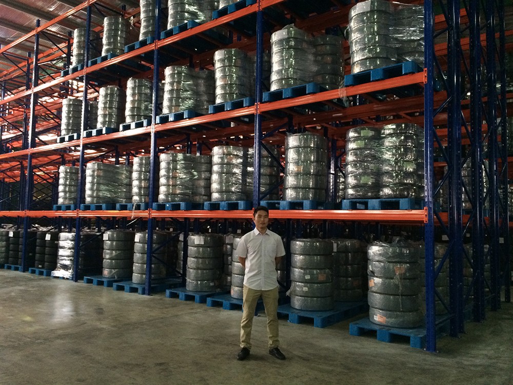 portable stacking pallet racks