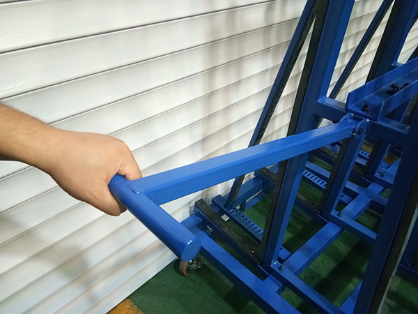 Are Your Installers Risking Injury Every Time They Move Glass?