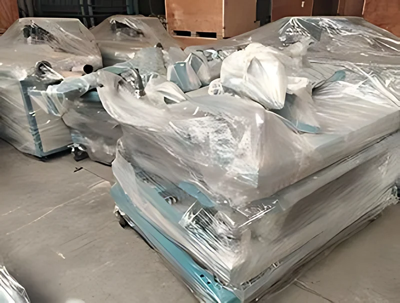 Inter-process Glass Cart