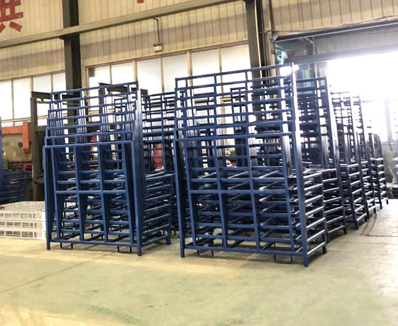 Long-life galvanized steel glass stillages