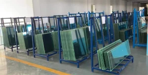 How to prevent flat glass from scratching on racks?